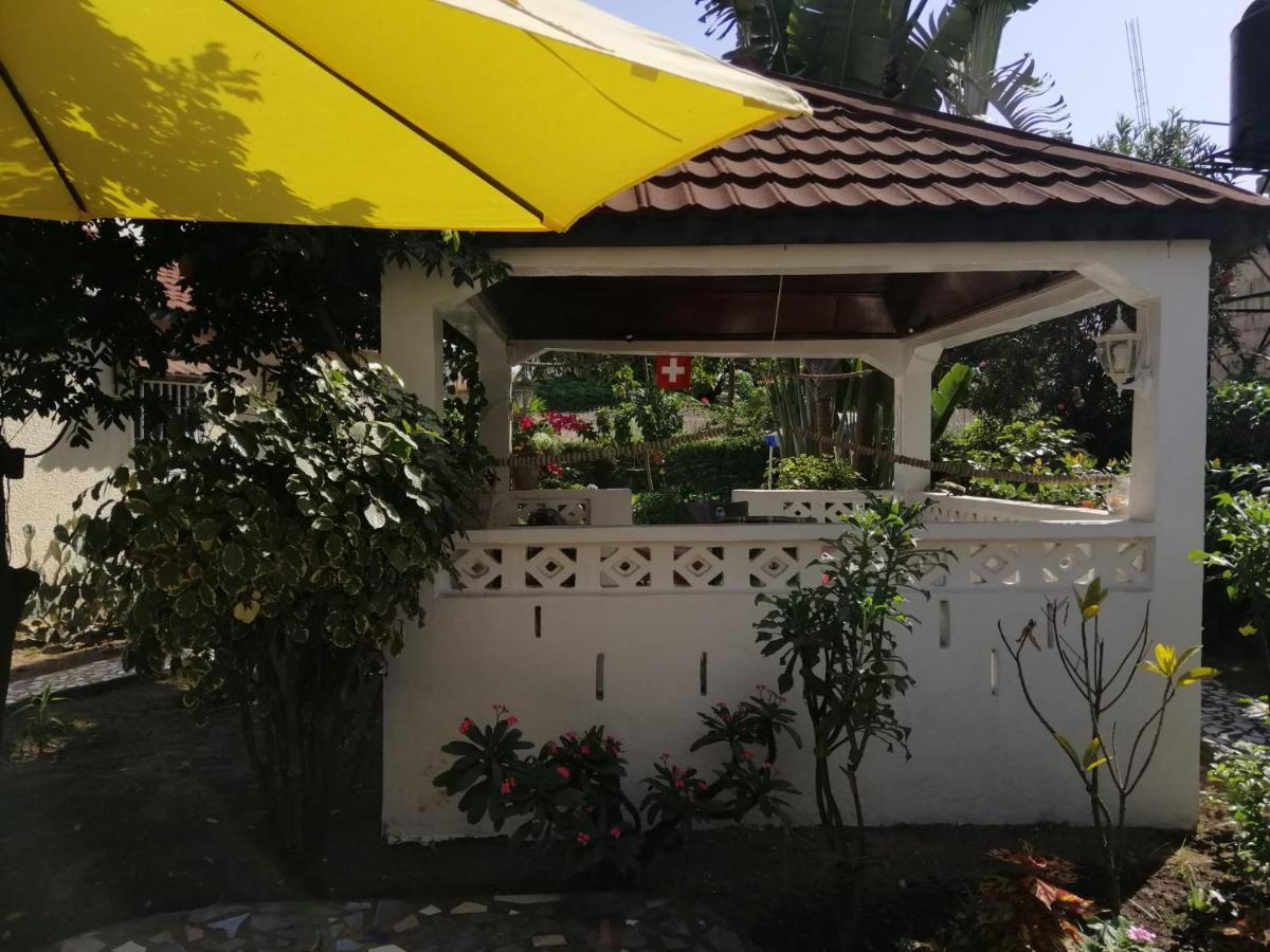 Swiss Garden House In Kerr Sering With Full Private Compound Serrekunda Εξωτερικό φωτογραφία