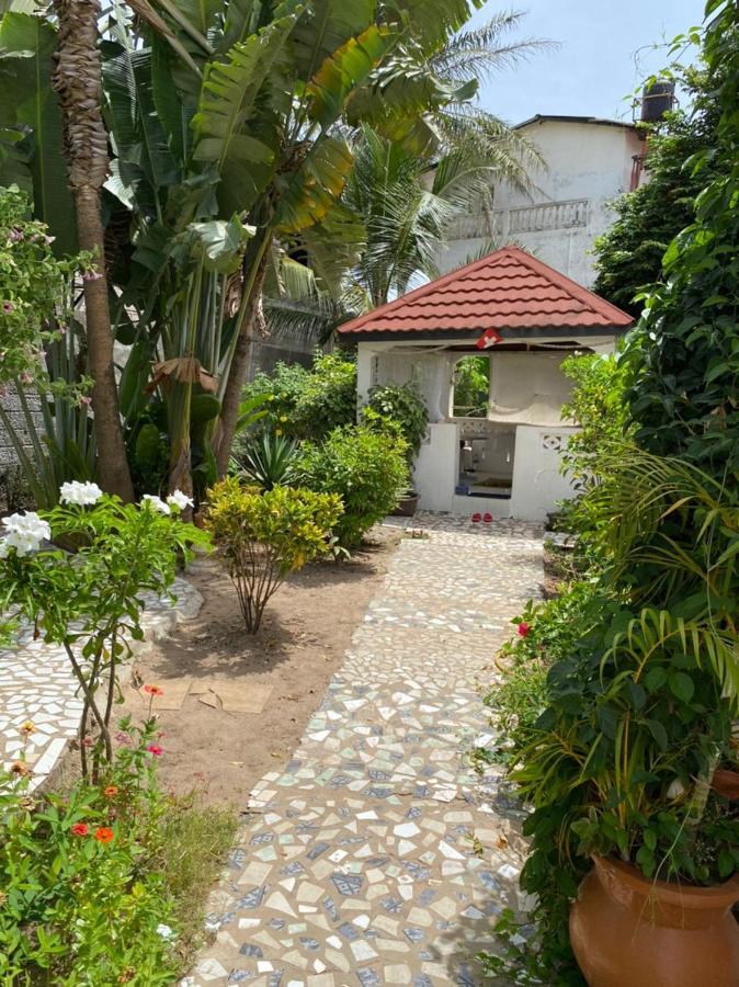 Swiss Garden House In Kerr Sering With Full Private Compound Serrekunda Εξωτερικό φωτογραφία